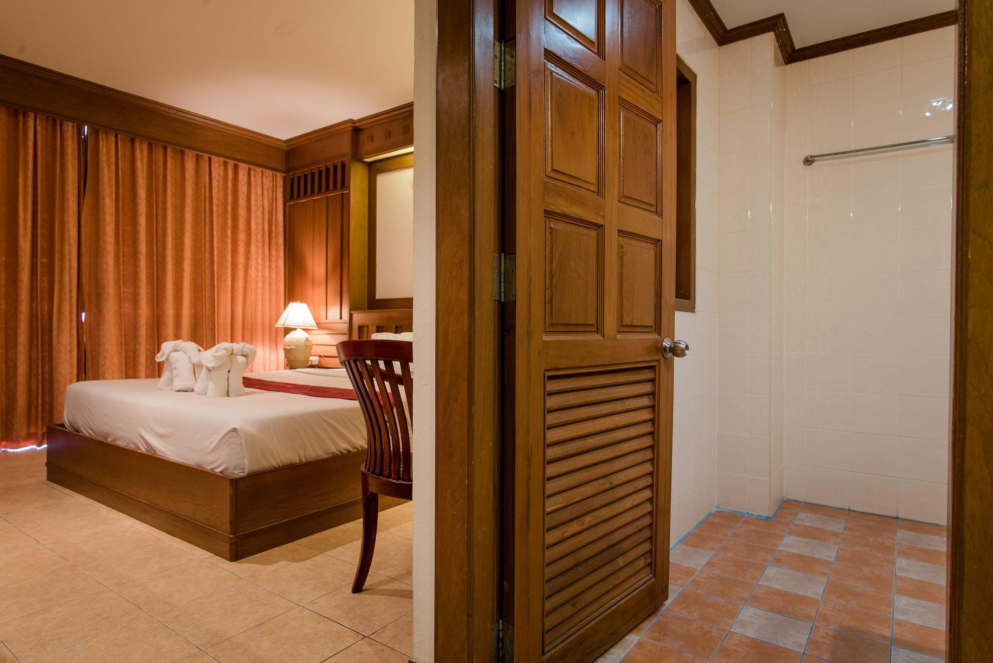 Cello Hotel Patong Екстериор снимка