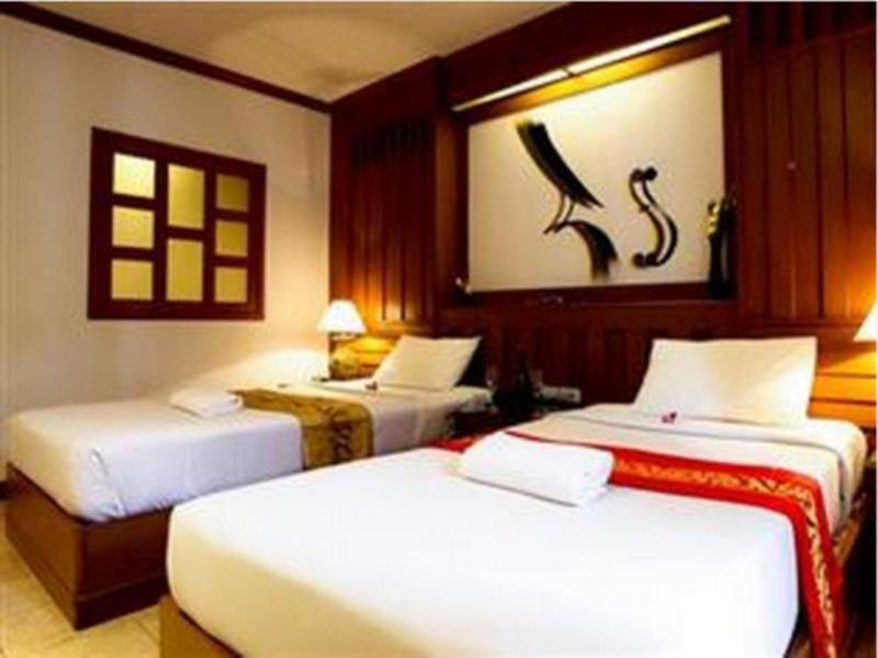 Cello Hotel Patong Екстериор снимка